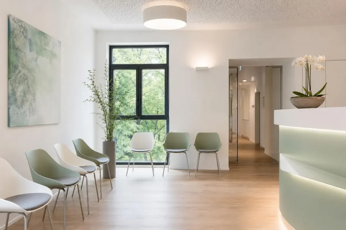 KI-Symbolbild: Neurologische oder psychiatrische Praxis (nicht die angebotene Praxis)